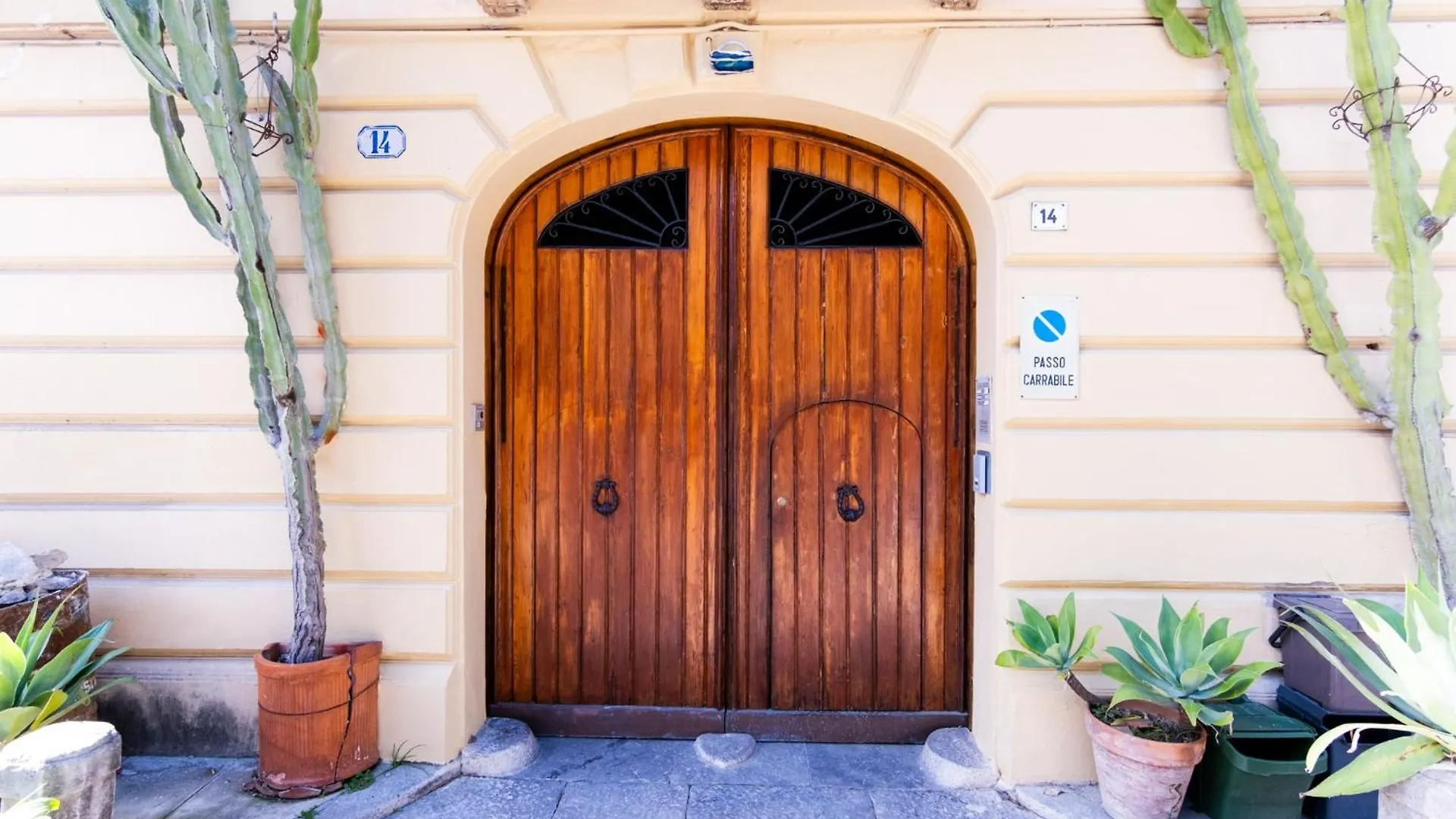 La Dimora Del Conte, Immersa Nel Verde In Centro Citta Palerme Appartement